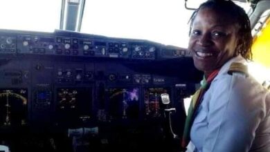 Photo de Qui Christine Njeuma, la première pilote de ligne en Afrique centrale ?
