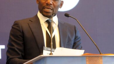 Photo de Geremi Njitap et Maître Daniel Blaise Ngos lourdement sanctionnés par la FECAFOOT