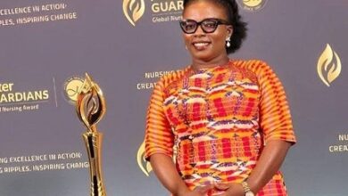 Photo de La Ghanéenne Naomi Oyoe Ohene Oti sacrée meilleure infirmière au monde